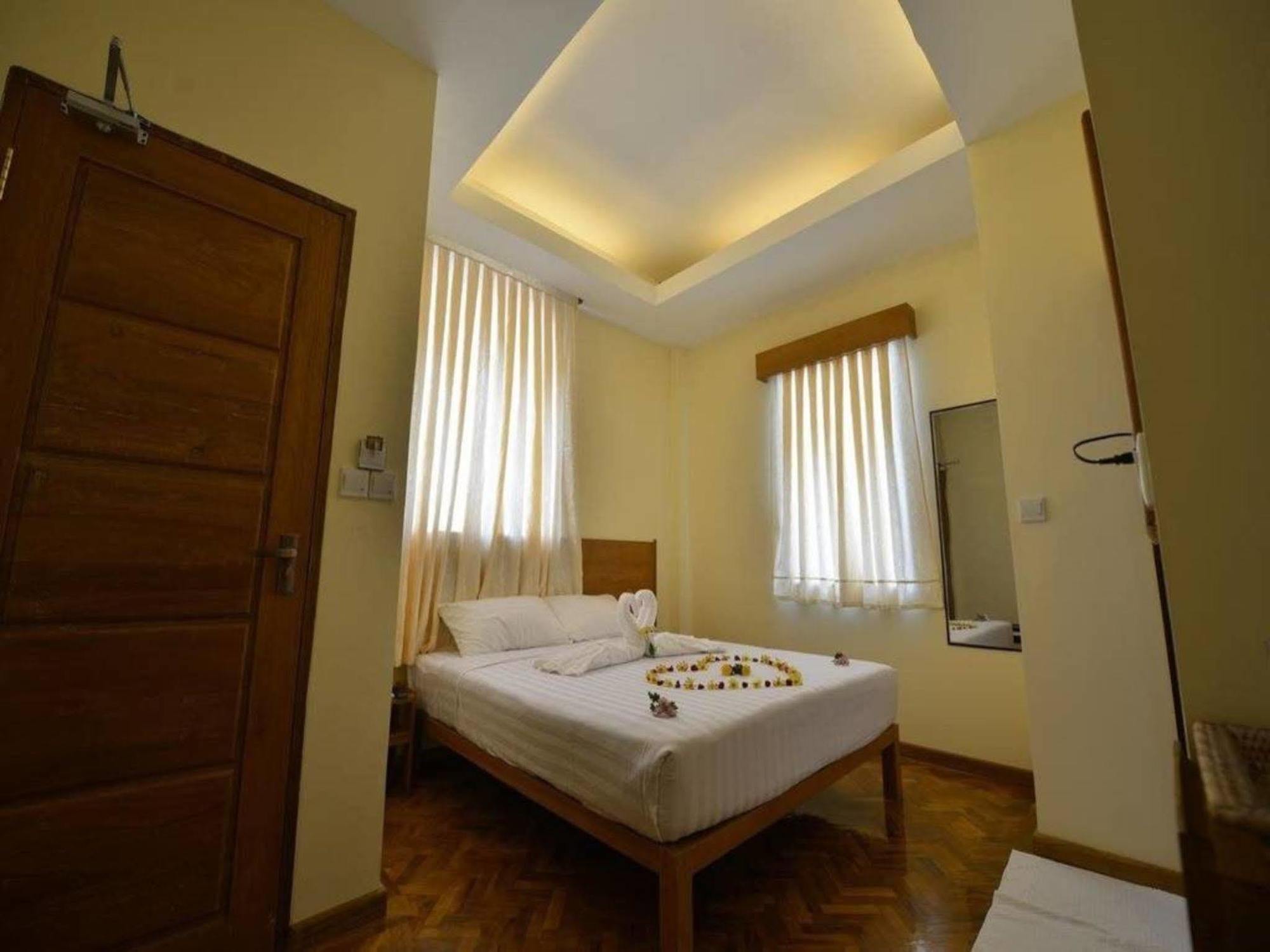 Northern Breeze Hotel Bagan Ngoại thất bức ảnh