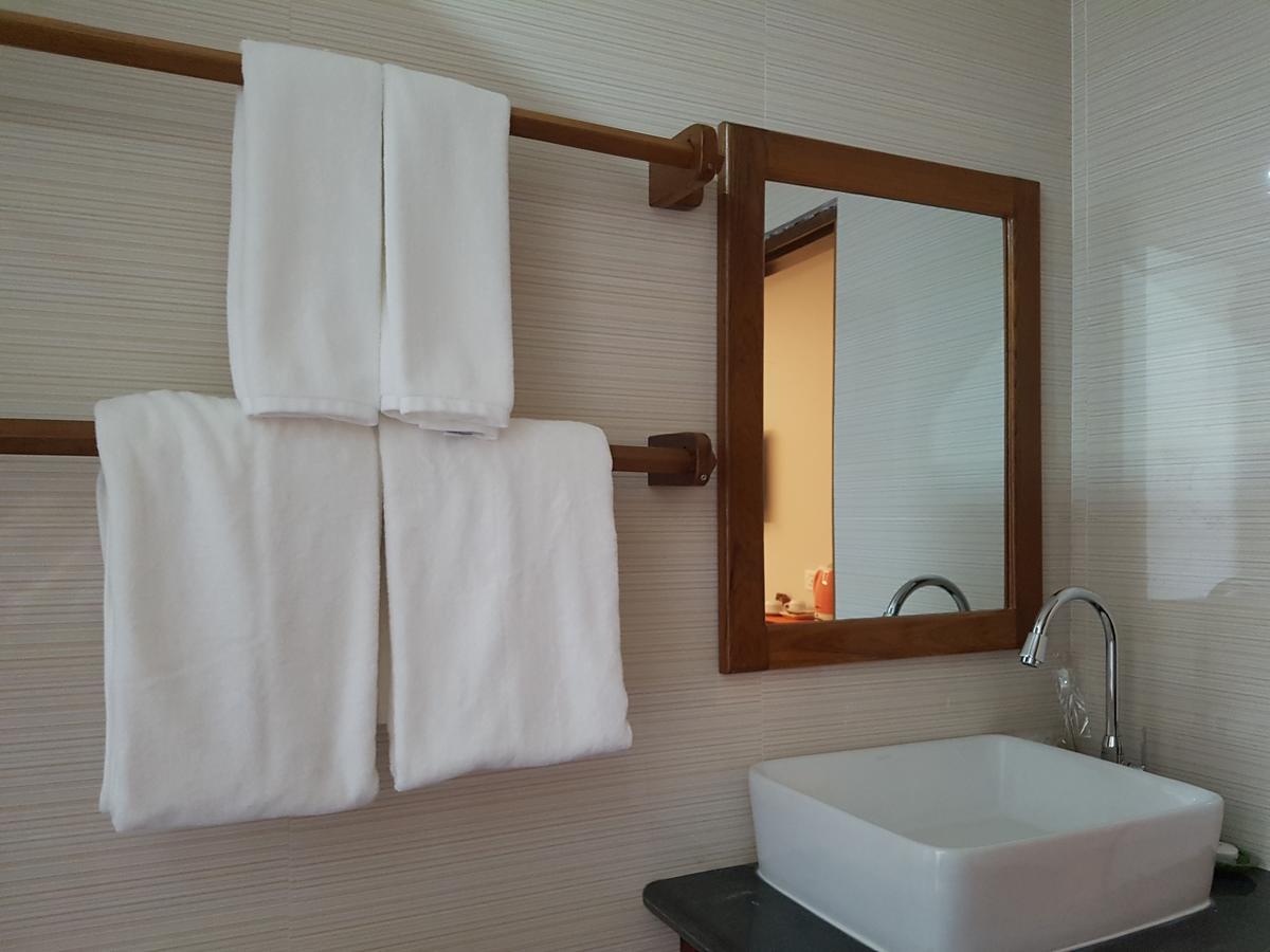 Northern Breeze Hotel Bagan Ngoại thất bức ảnh