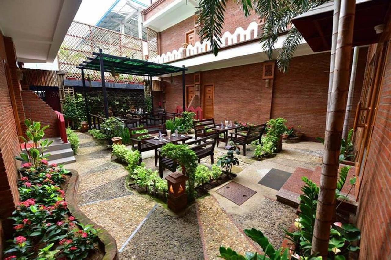Northern Breeze Hotel Bagan Ngoại thất bức ảnh