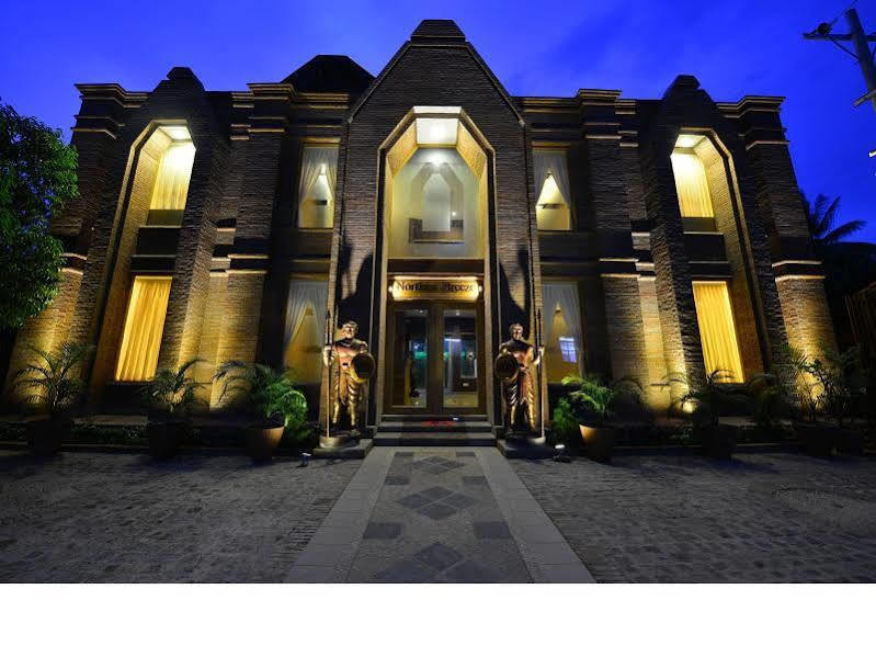 Northern Breeze Hotel Bagan Ngoại thất bức ảnh